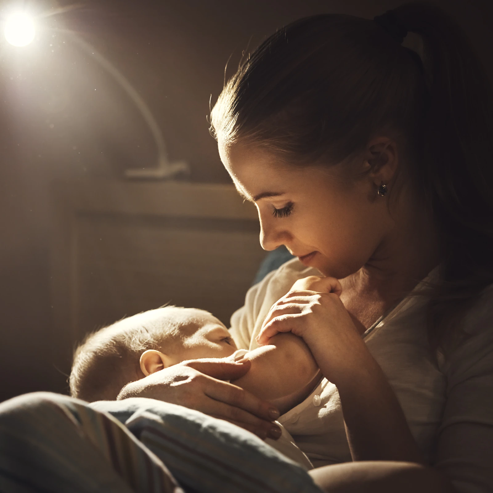 Navigating Breastfeeding Challenges: A Guide for New Mothers